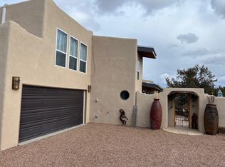 11 Espira Rd, Santa Fe, NM 87508