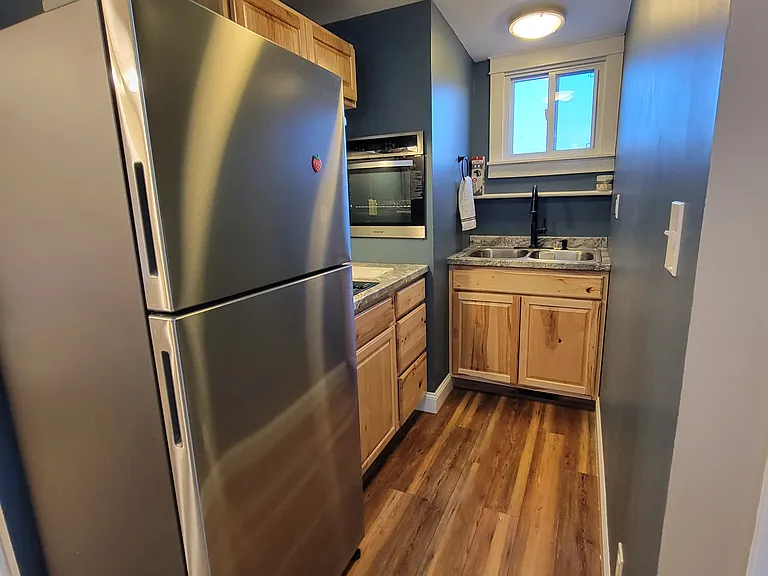 446 Edgemont St — Photo 8