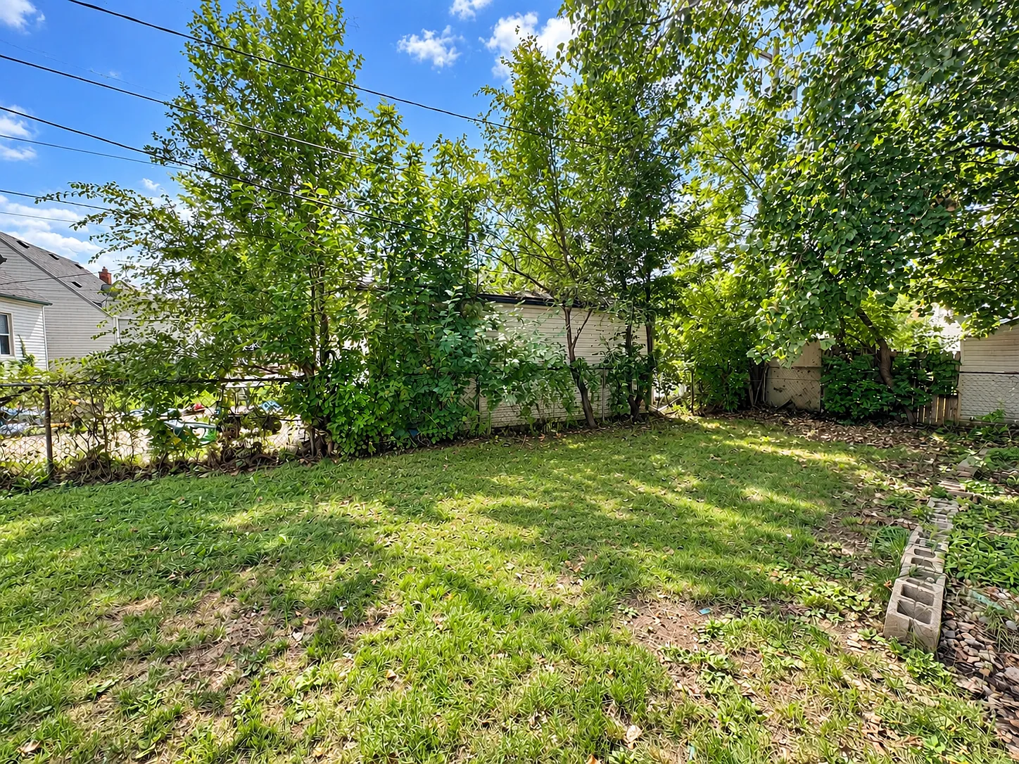 3 bed, 1352 sqft, $1,625 — Photo 4
