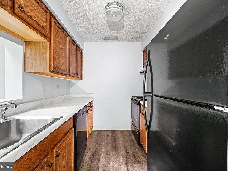 307 Ravens Crest Dr — Photo 7