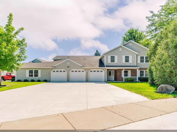 2520 Village Ln APT A, Oshkosh, WI 54904