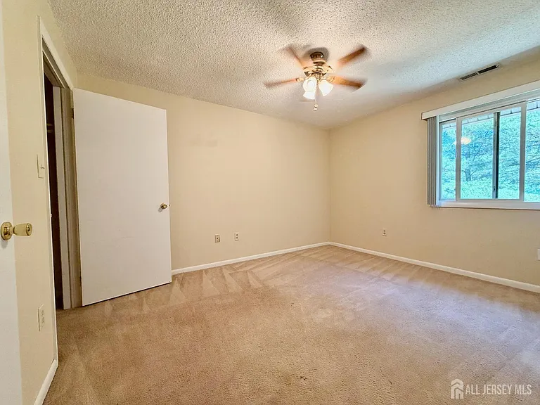 2310 Ravens Crest Dr — Photo 14