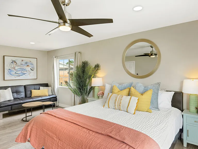 9302 Tina Way — Photo 32