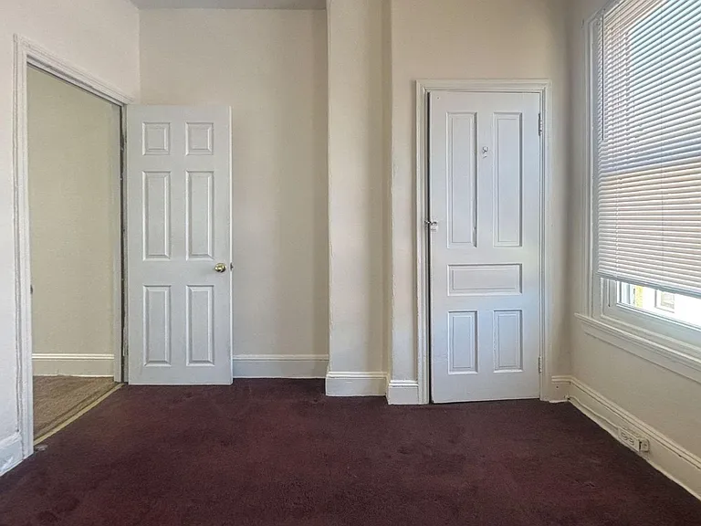 150 W Palmer St — Photo 4