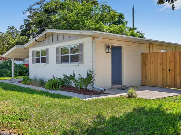 935 Sailfish Dr, Atlantic Beach, FL 32233