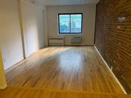 Rented by Prince Real Estate Associates LLC | media 7