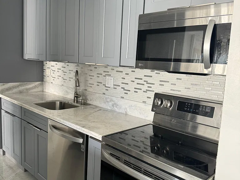 225 Kaiulani Ave #1506 — Photo 4