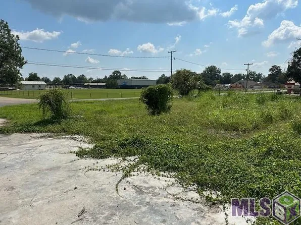 700 Catalpa St, Donaldsonville, LA 70346