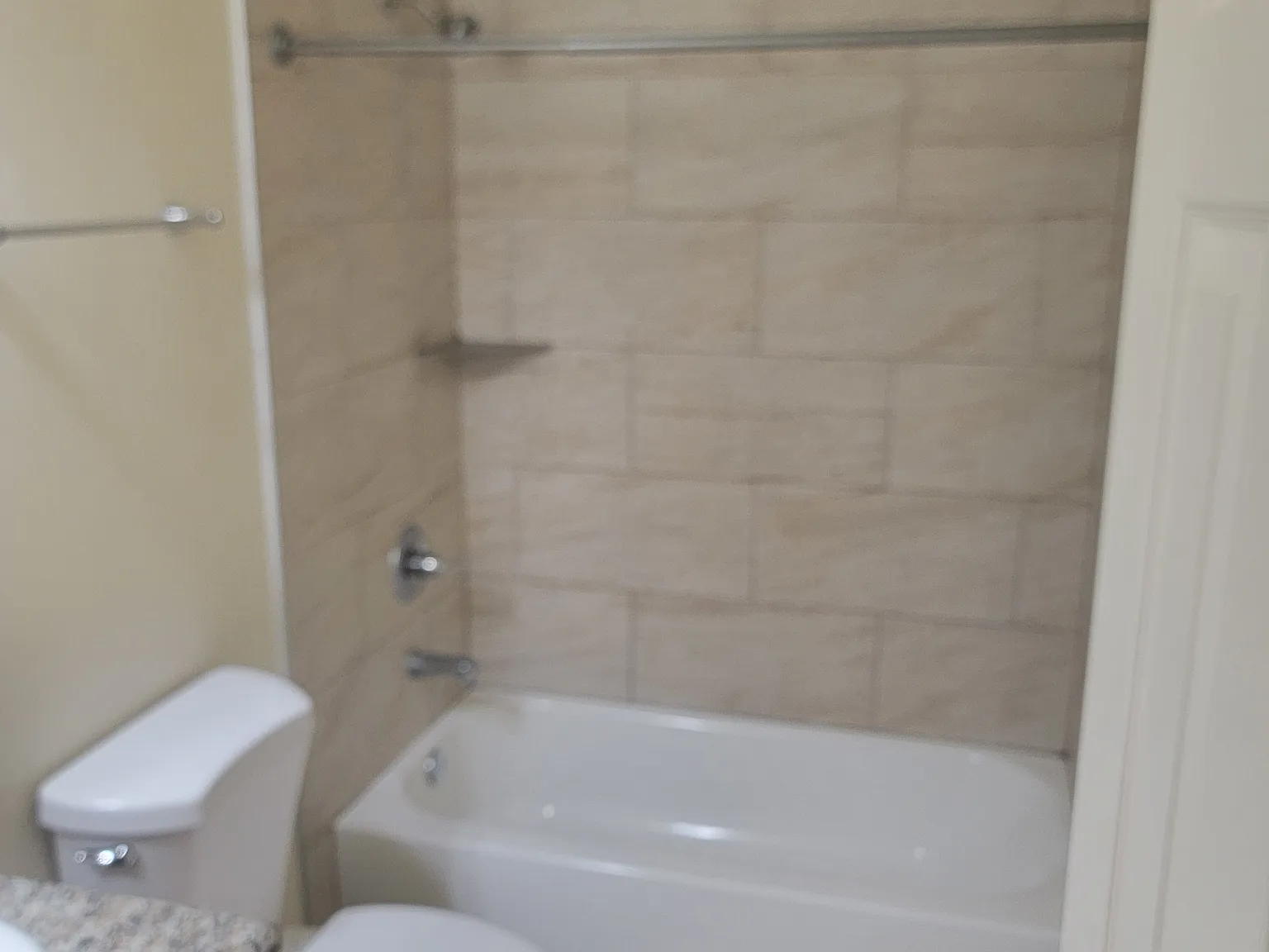 3 bed, 1.5 bath, $1,400 — Photo 2