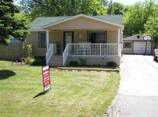 4144 Risedorph Ave, Burton, MI 48509