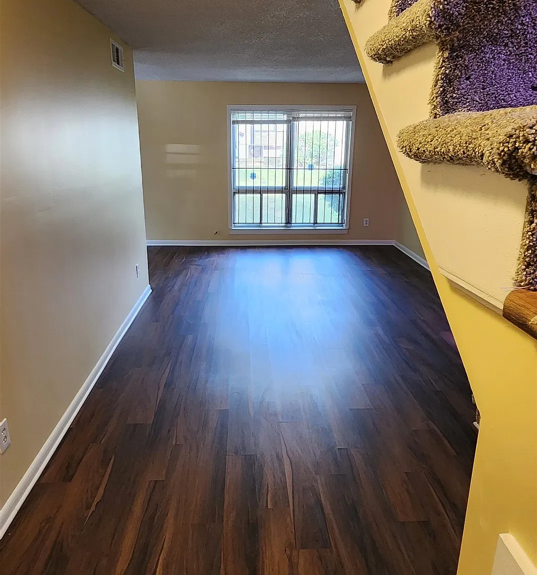 2 bed, 1.5 bath, 1174 sqft, $1,150 — Photo 4