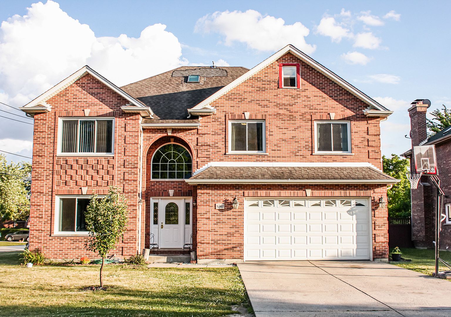 8741 W Davis St, Des Plaines, IL 60016 Zillow