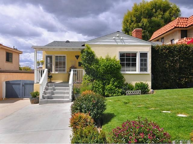 1st image of 1027 E Orange Grove Ave