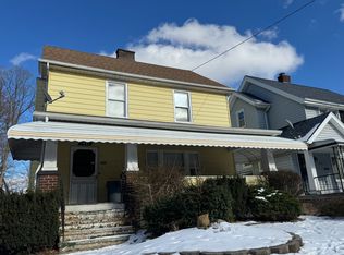 1935 Torbenson Dr, Cleveland, OH 44112