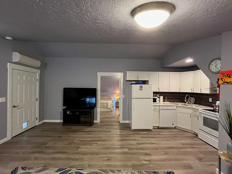 2716 Syringa Ln — Photo 6