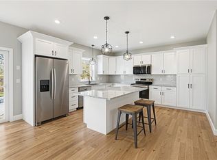 94 Ashaway Rd, Westerly, RI 02891