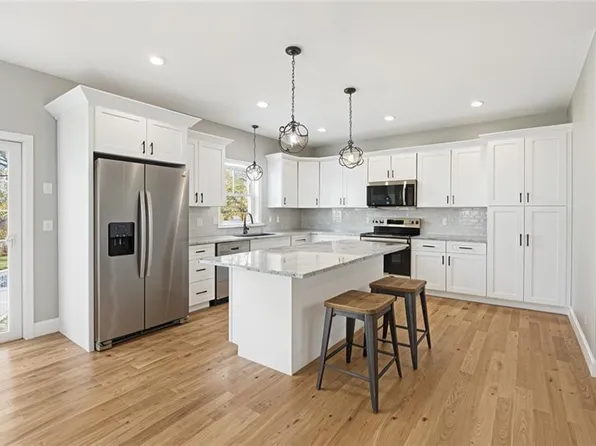 94 Ashaway Rd, Westerly, RI 02891