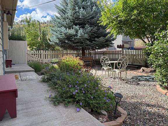 Front yard and patio furniture for Lilac Cottage.