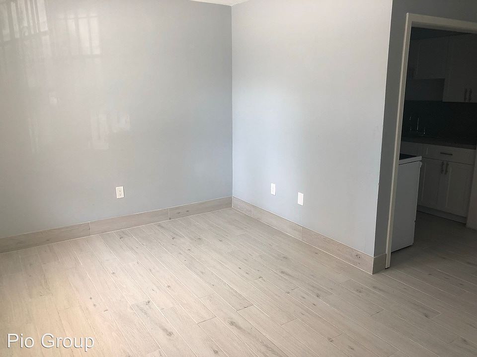 2nd image of 2551 SW 27th Ave APT 3