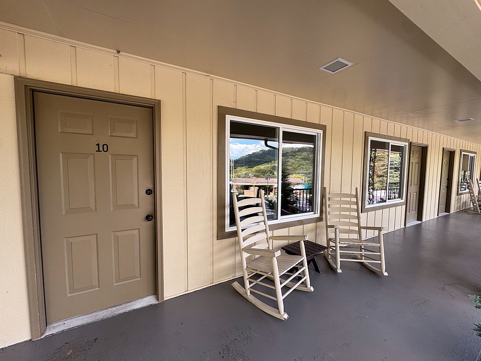 1st image of 1595 Soco Rd APT 10