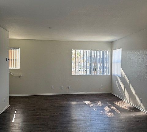 2nd image of 2043 Charle St APT B10