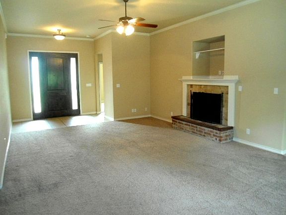 2nd image of 1585 W Burnham Ave