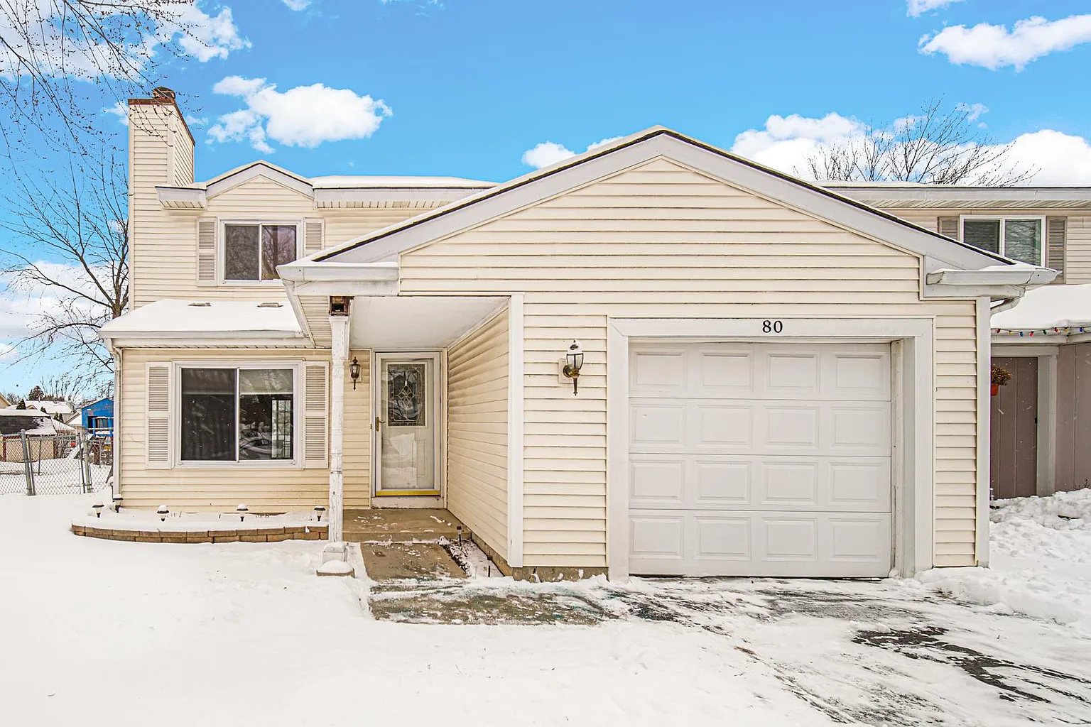 80 Stonefield Dr photo 1