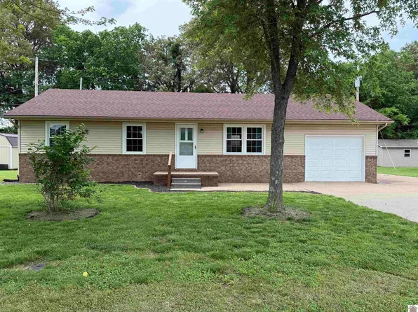 303 Union Cir, Mayfield, KY 42066