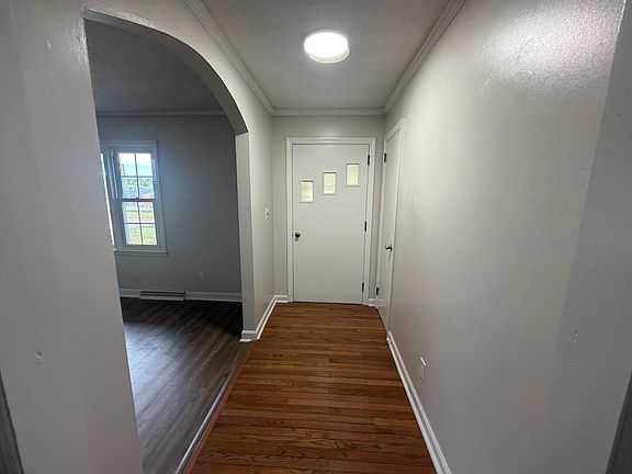 4th image of 4994 Hampton Rd