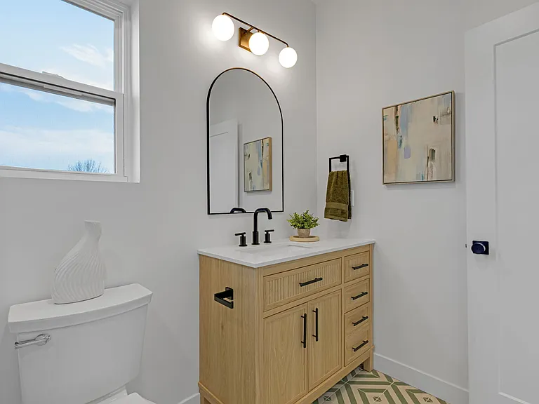 1025 Churchman Ave — Photo 42