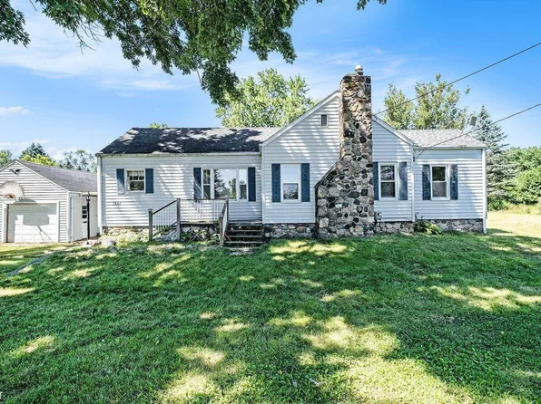 1337 E Hurd Rd, Clio, MI 48420