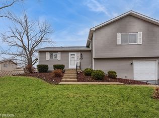 29 Oakview Rd, Matteson, IL 60443