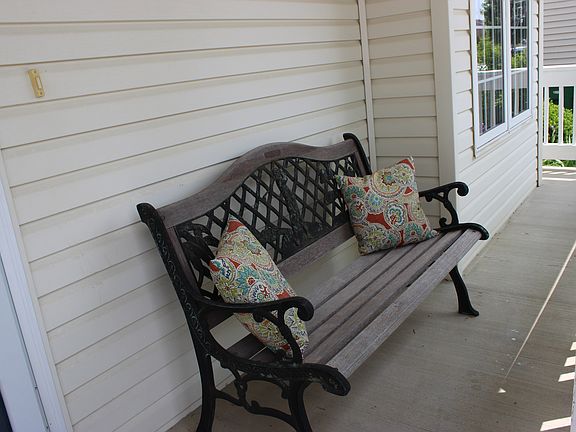 Full front porch