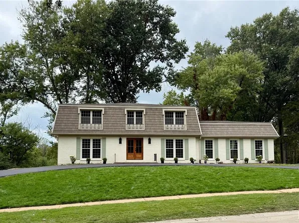 621 Claymont Estates Dr, Chesterfield, MO 63017