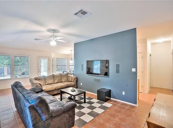 4th image of 8310 Osborne Dr