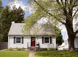 2340 W 10th St, Davenport, IA 52804