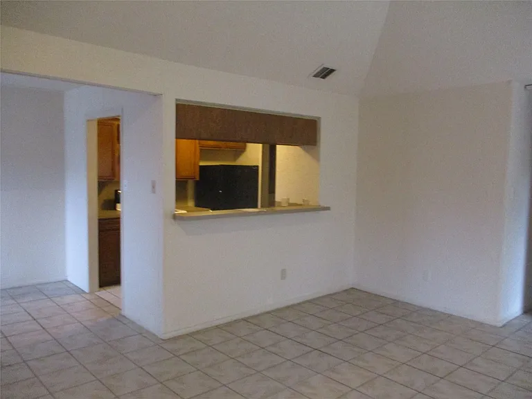 10806 Lynbrook Dr #B — Photo 45