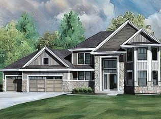 9857 Migratory Ct, Mequon, WI 53097