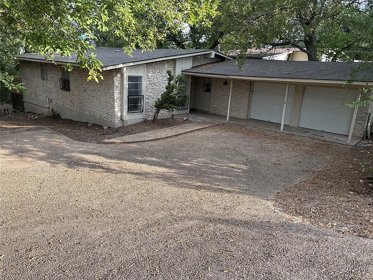 11913 Rennalee Loop — Photo 1