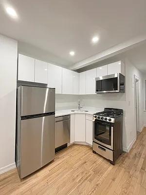 Rented by Compass | media 7