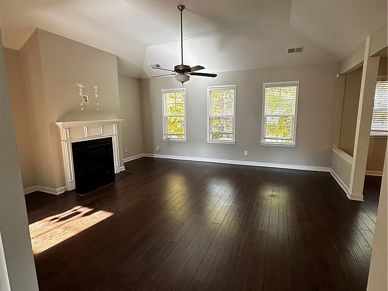 1509 Wiggins Dr — Photo 5