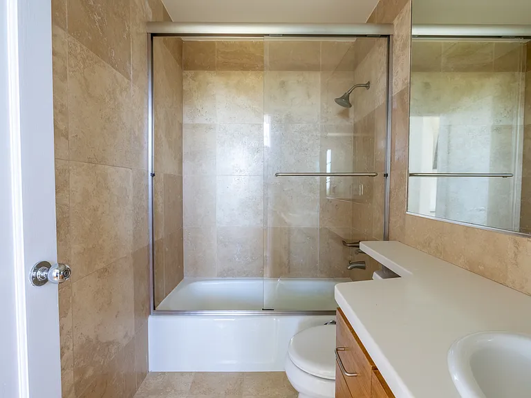 348 Greenwich St — Photo 18
