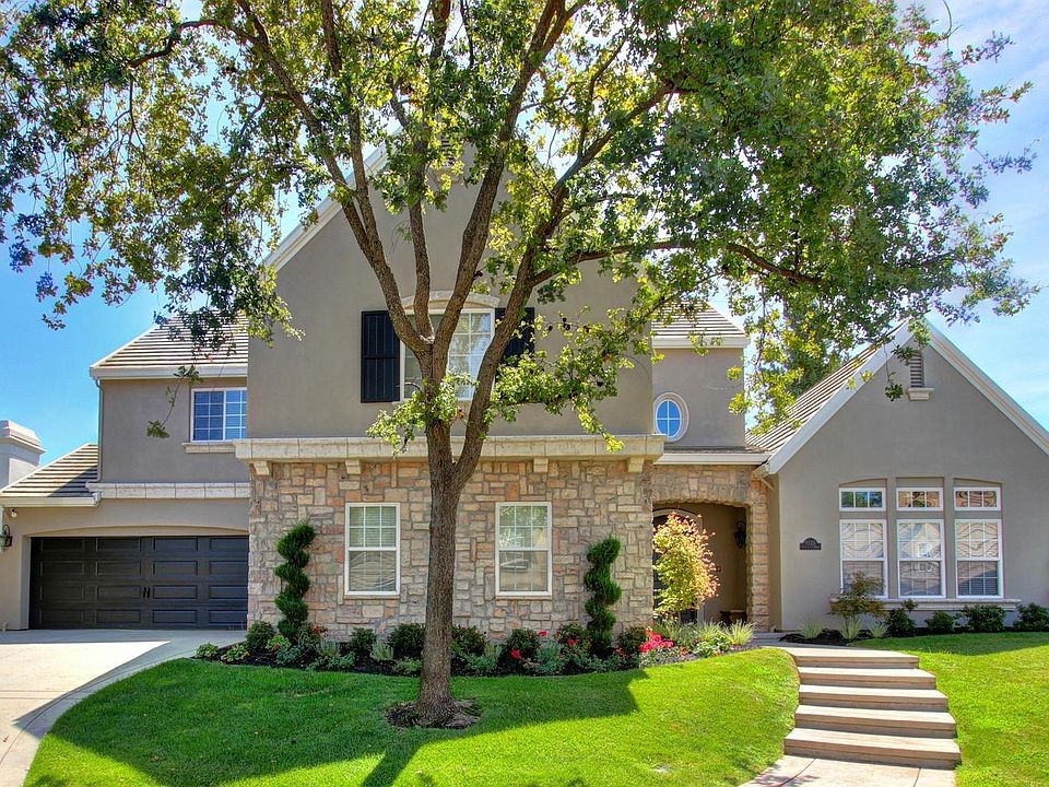 1st image of 9726 Golf Club Dr