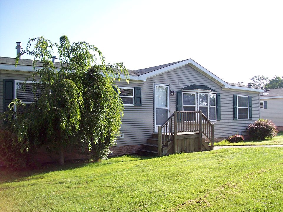 1st image of 49590 Au Lac Dr E