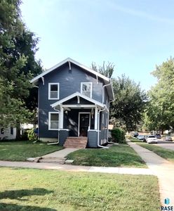 1000 W 5th St, Sioux Falls, SD, 57104