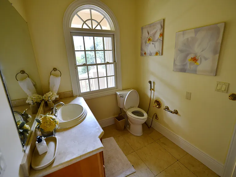 906 Glen Way — Photo 19