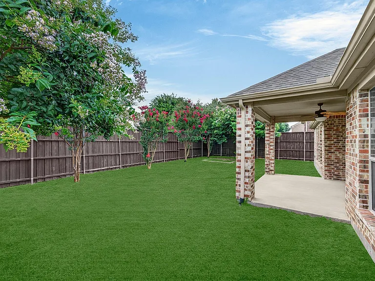 9670 Lance Dr — Photo 20
