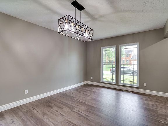 5th image of 6096 Blueberry Dr