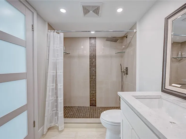 3205 Portofino Point #C2 — Photo 35