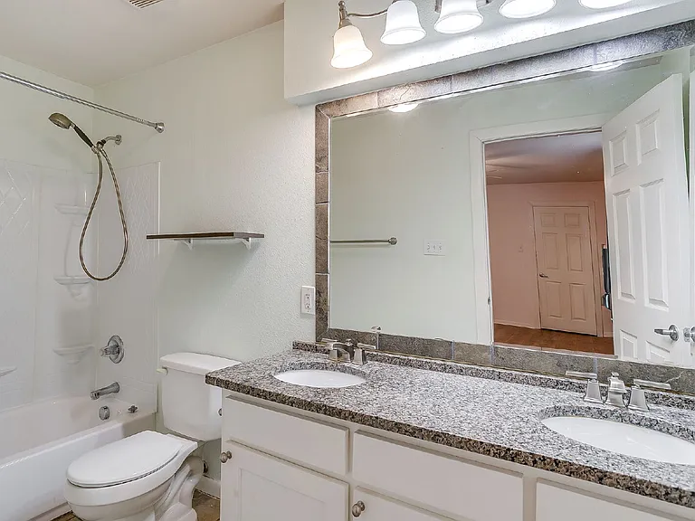 4713 Kilpatrick Ave — Photo 14
